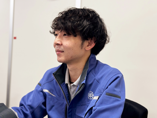 先輩社員インタビュー